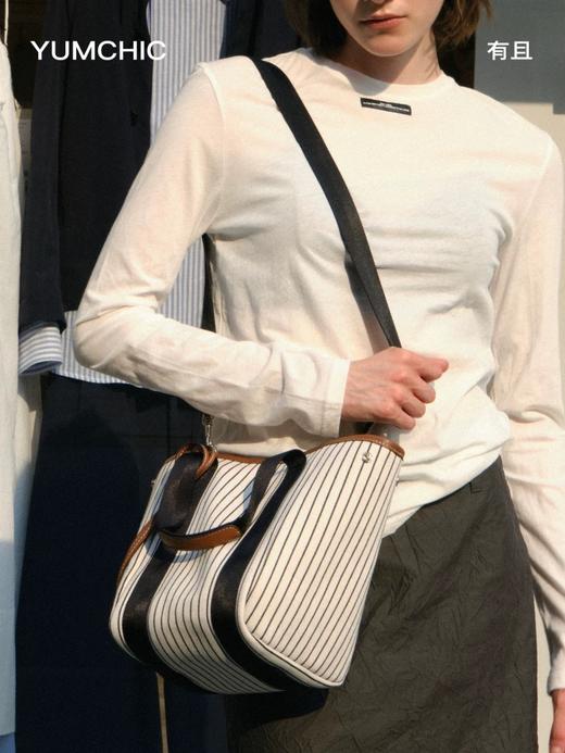 YUMCHIC/有且.菜篮子设计师款细条纹通勤手提水桶包高级感可斜挎（三天内发货） 商品图0