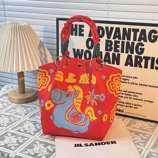 【马年新款 ins手提包】春秋水桶包结婚伴手礼 小众大容量针织手提包袋  商品图5