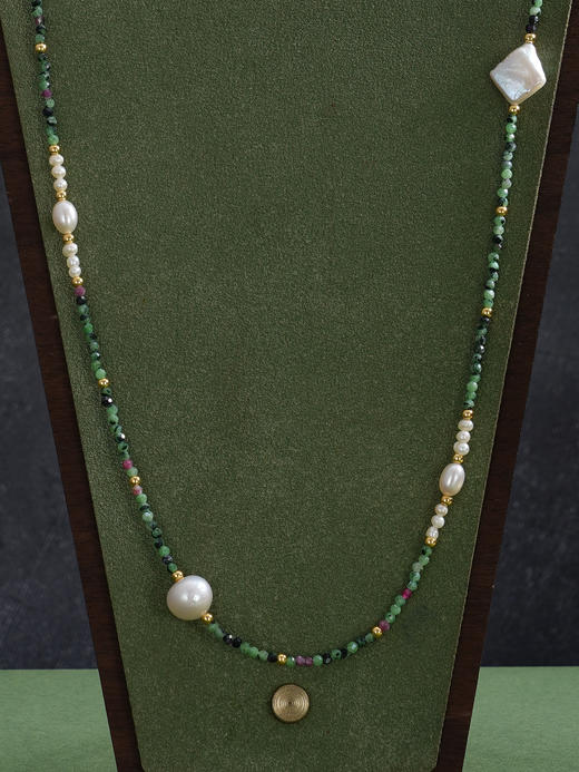 子佩集【绿野森林】银S925珍珠项链【SGN1150001】9.5mm圆珠2mm绿珠2512 商品图1