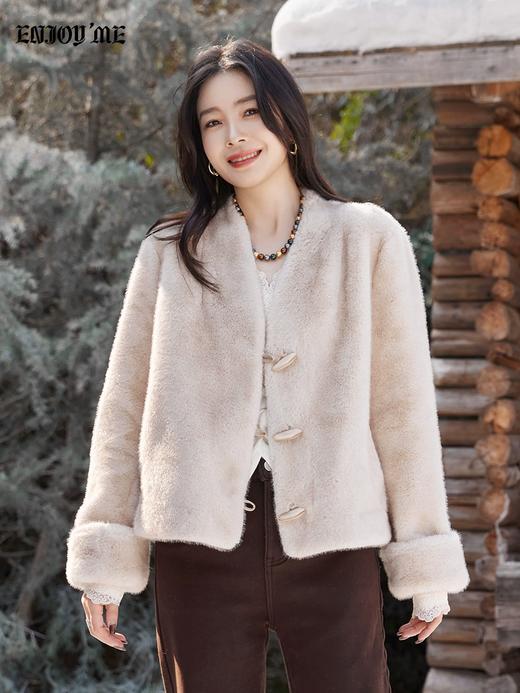 【门店同款】ENJOY冬季“暖冬软糖”V领毛外套 168443075 商品图9