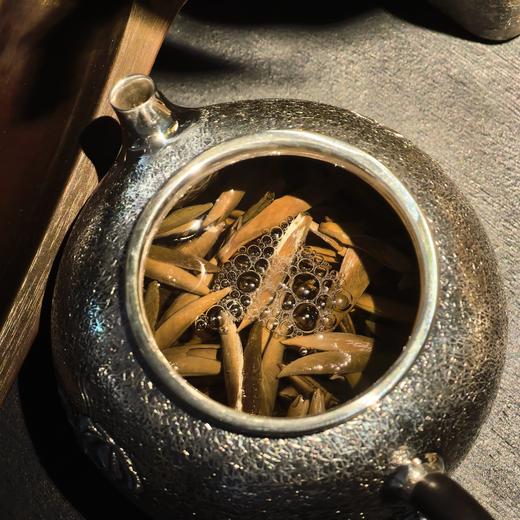 2017年真日晒白毫银针 全程日晒传统工艺福鼎老白茶标杆之作 商品图2