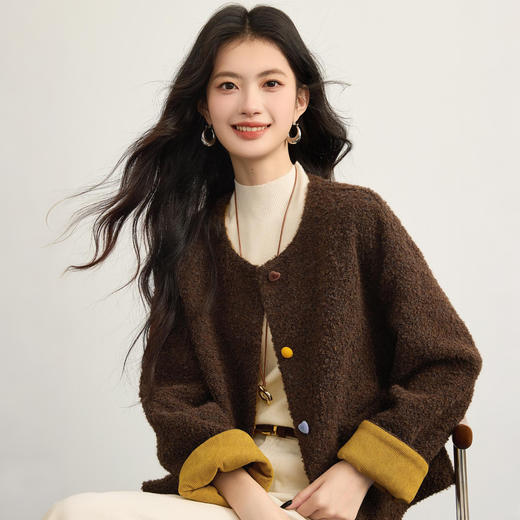 【12/17新品】熙世界韩系小香风羊毛短外套女2025冬季新款气质圆领毛绒开衫上衣 商品图3
