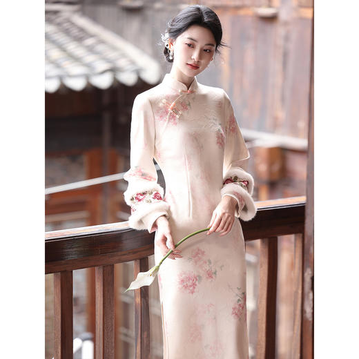 【暗香盈袖】新款新中式绝美粉色倒大袖，旗袍冬装年轻款保暖加绒LSB4293 商品图2