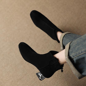 【预售5天】粗跟短靴新款圆头中跟黑色加绒磨砂翻毛皮裸靴3008