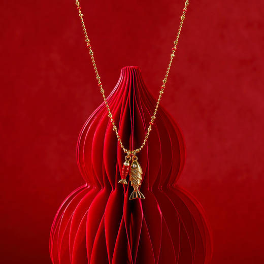 【“红”运相伴  耀启新年】三彩2026新款双鱼吊坠项链锆石珠链女 商品图1