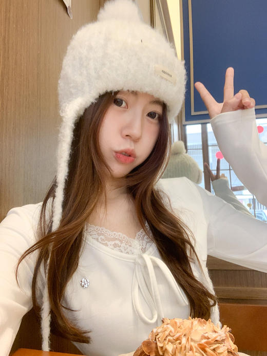 <曾小咸推荐>现货秒杀 ！微信超特价！v领蕾丝边打底衫 日常119.99 立减50 秒杀69.99！！ 商品图9