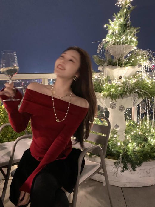 Read Nameless /圣诞系列红色羊毛露肩毛衣  2025/12/18 商品图9