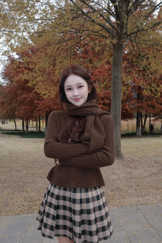 Read Nameless /全羊毛咖啡色毛衣配披肩 商品图12