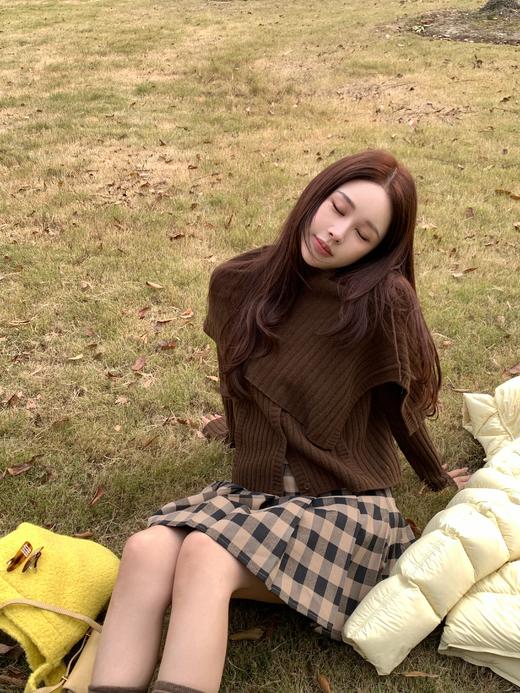 Read Nameless /全羊毛咖啡色毛衣配披肩 商品图3