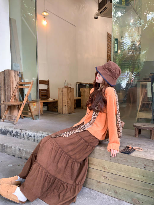 <曾小咸推荐>现货秒杀 ！微信超特价！韩系百褶裙半身裙 日常169.99 立减90 秒杀79.99！！开衫（带丝巾） 日常199.99 立减100 秒杀99.99！！ 商品图5