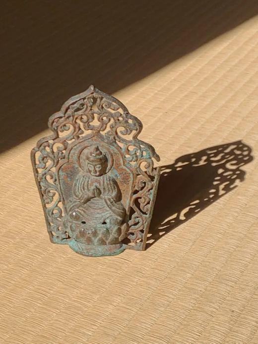 青铜镂空唐草纹背光如来佛坐像，顺丰包邮 商品图14