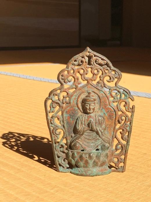青铜镂空唐草纹背光如来佛坐像，顺丰包邮 商品图8