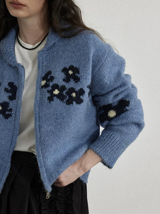 直发【M9130】cos风雾霾蓝 法式浪漫设计感钩花花朵拉链开衫毛衣外套 商品图4