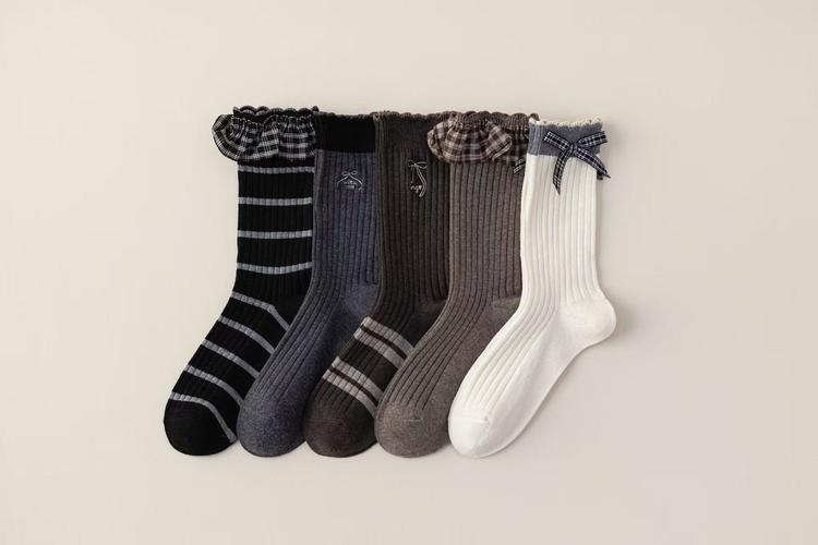 直发【发五双】木色工厂，女款倍暖羊绒中筒袜 韩式袜子