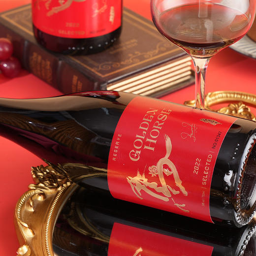 疯抢中！！【2026马年生肖全球限量款】【智利原瓶进口·致敬徐悲鸿】金马纳福·生肖纪念红葡萄酒 半干型口感更好喝 14%vol 750ml瓶/礼袋/礼盒装 商品图8