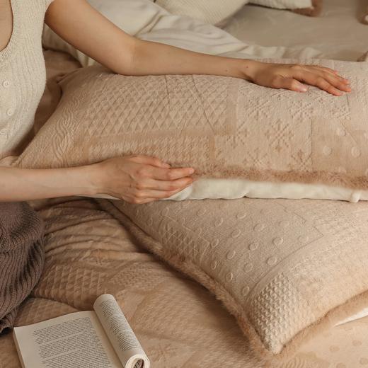 秋冬简约230g雕花绒牛奶绒加厚保暖四件套复古千鸟格被套床单床品 商品图4