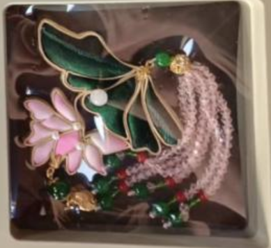 盘扣-荷风载福（压襟款）