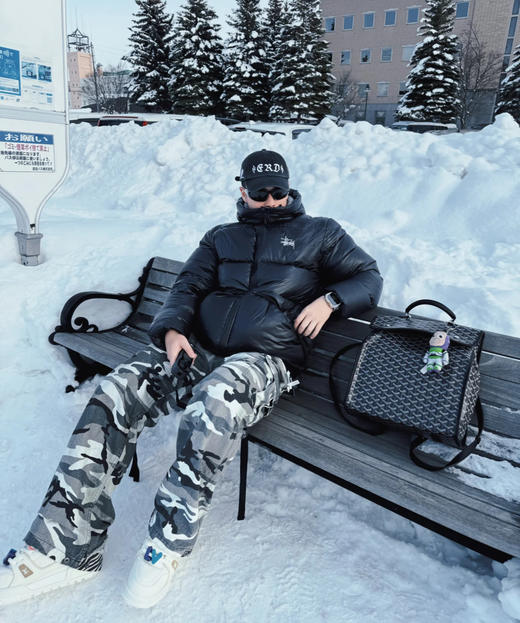 嘶图西经典刺绣小标拼色情侣连帽羽绒棉服 鼎级复刻版本 商品图1