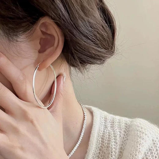 黄玫瑰同款时髦大银针耳圈（60mm）159397581 商品图3