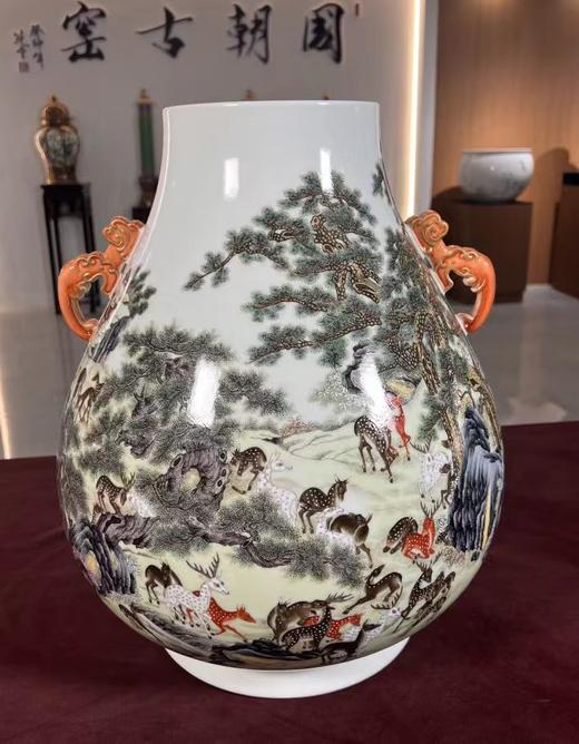 粉彩百鹿图双耳尊 商品图0