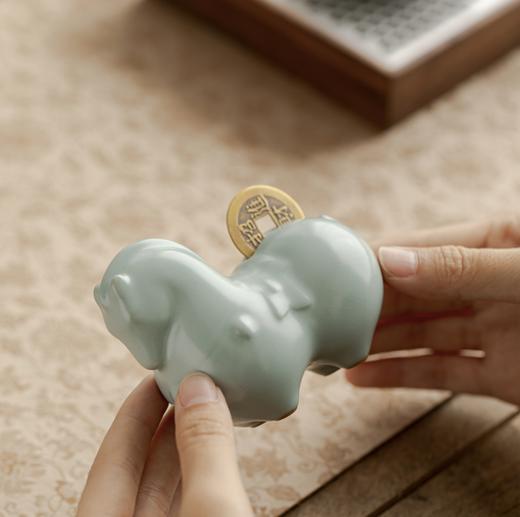 【新年好礼】非遗汝瓷有钱马礼盒 “”马上有钱”“马上赚” 商品图6