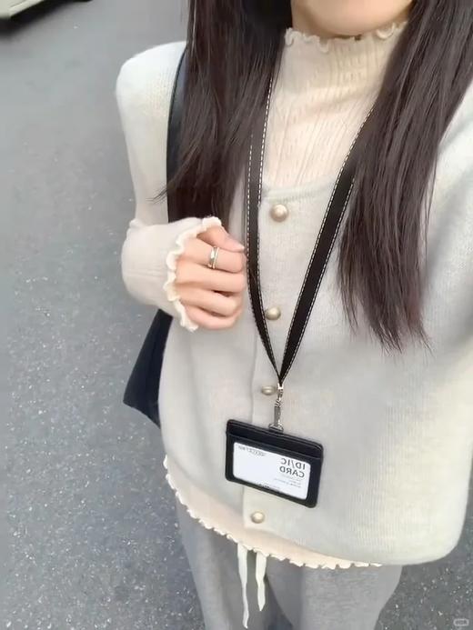 <曾小咸推荐> 半高领木耳边水貂绒针织衫 日常129/件 活动价69.99！！【预售款，预计3-15天发货】 商品图9