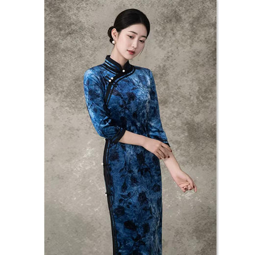 SKY 101009宽边植绒复合长款七分袖旗袍 商品图1