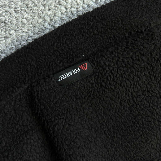 原单正品 MARMOT土拨鼠PolartecCompass男罗盘圆领抓绒衣户外保暖套头外套
颜色：黑色 灰色
尺码：S～XXL 商品图4