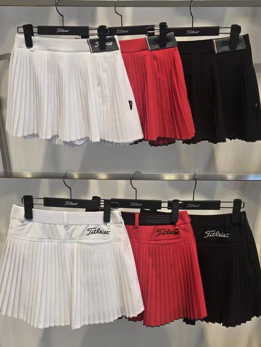 Tit家春夏新款女士百褶短裙来啦！渠道高品质❗️本季主推爆款🔥！不加修饰的高球女神感, 莫过于tit家出品~百褶随着运动呈现动感交错, 别有一番风味，匠心设计！ 商品图0