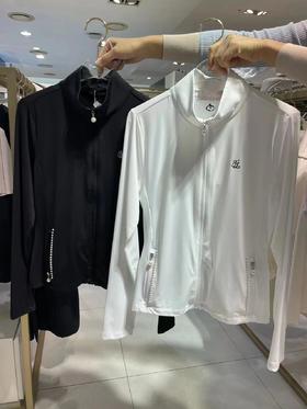 仙女家女士新款轻薄珍珠外套来了！轻量级防晒外套，面料有弹力亲肤不贴身！她家类似的防晒外套我们卖断货了几批，现在依然是热卖款，足以证明它的优秀！新款款式继续延续黑白经典款！