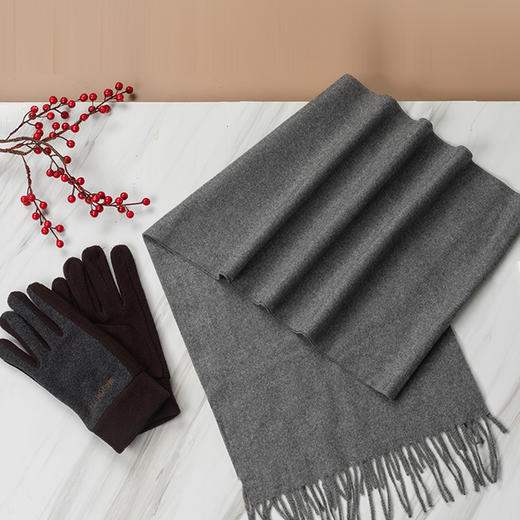 ELSYALN艾丝雅兰 A-ZH2002送温暖围巾手套套装 商品图0