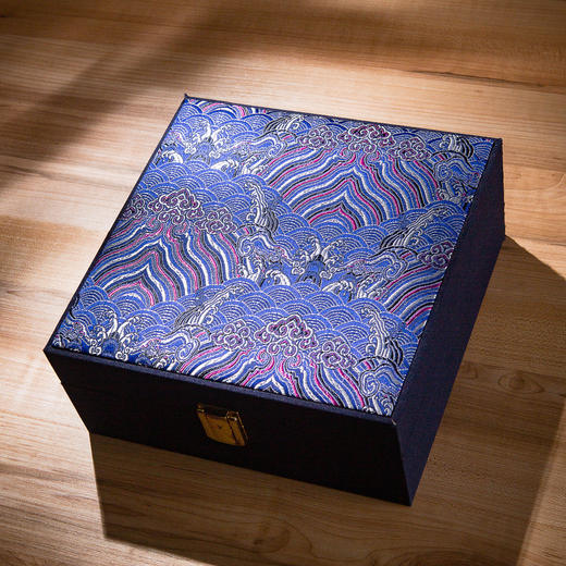 南北朝“化生童子”瓦当 商品图0