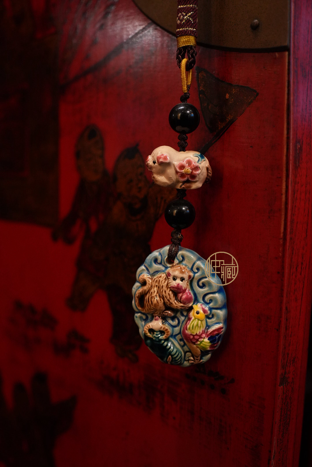 交趾陶三合牌挂件