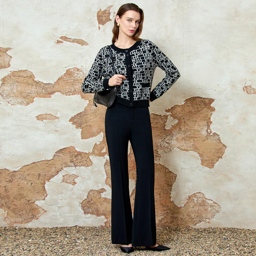 EITIE爱特爱气质显瘦短款高级百搭撞色针织衫2025春季新款8101803 商品图1