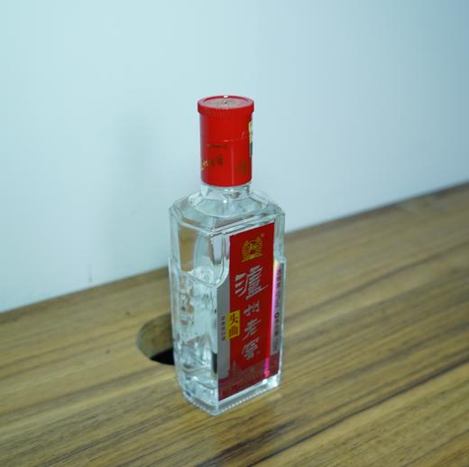 【清仓特卖】泸州老窖头曲酒（2015版）52度125ml*1，包装、商标有瑕疵 ，但不影响酒质和口感（介意勿拍） 商品图4