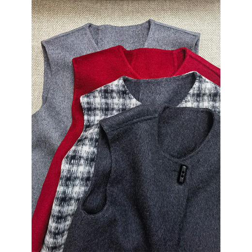 自由味道 100% 羊毛极简设计 一粒扣 双面呢马甲背心 四色 JIL S**北欧极简结构马甲 商品图2