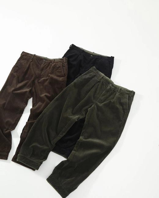 D121814精典复古风2025新款褶裥棉质灯芯绒长裤 商品图1