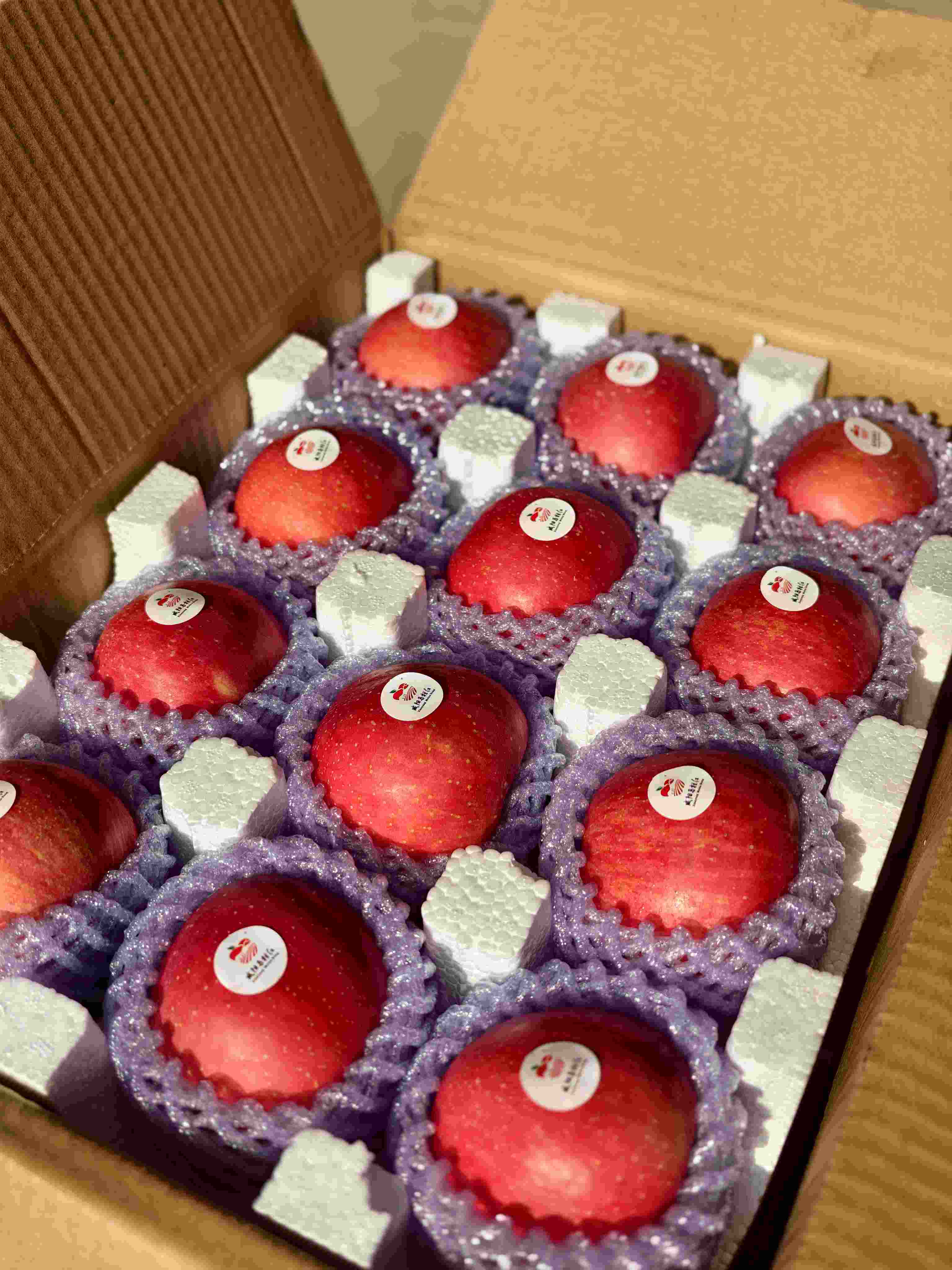 红苹果12枚尝鲜75-80酸甜可口脆甜多汁