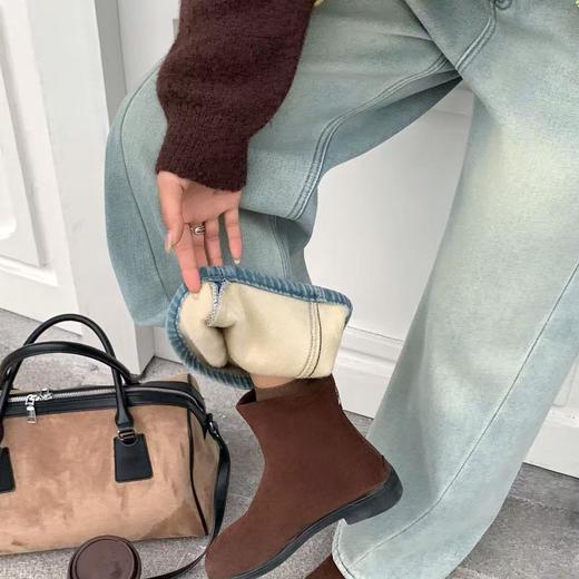 <曾小咸推荐>3色分割线加绒直筒牛仔裤（送腰带） 日常169.99/件 活动价109.99！！【预售款，预计3-15天发货】 商品图1