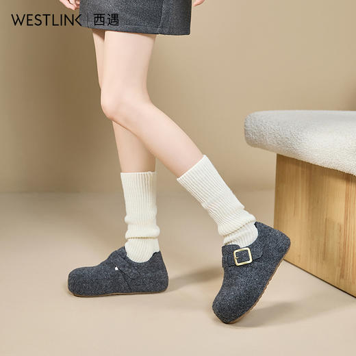 西遇内增高加绒毛呢勃肯鞋女冬季新款厚底保暖毛毛一脚蹬棉鞋V0057363 商品图3