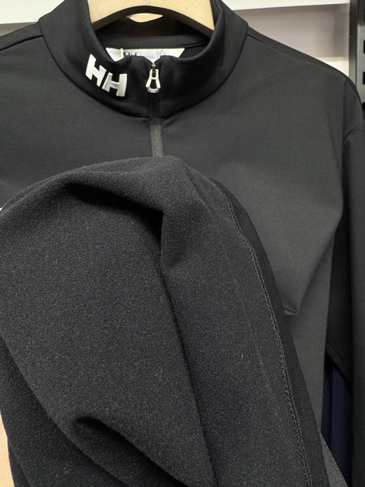 原单 正品 HH/海丽汉森 25秋冬正品男士加绒保暖半拉链衫！
黑色 藏蓝色
M L XL XXL 3XL（偏大）
原价1380 商品图6