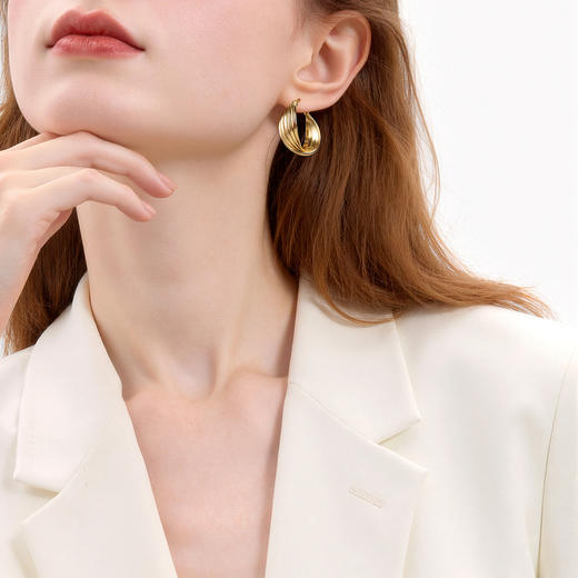 三彩2026新款极简风多股扭纹耳环耳饰亮面肌理感hoop大耳圈个性 商品图1