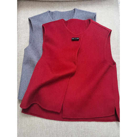 自由味道 100% 羊毛极简设计 一粒扣 双面呢马甲背心 四色 JIL S**北欧极简结构马甲 商品图5