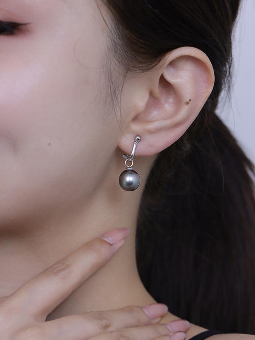 【挚友限定】(经典款/挂珠款)18K金大溪地铂金灰珍珠耳夹 商品图6