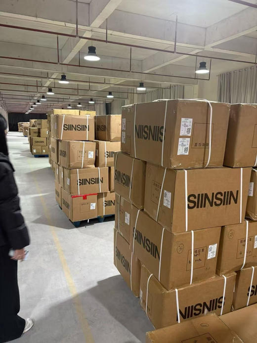 正品尾货包装全。SIINSIIN毛绒亲子围巾，大人孩子都能用 商品图10