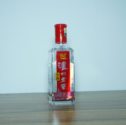 【清仓特卖】泸州老窖头曲酒（2015版）52度125ml*1，包装、商标有瑕疵 ，但不影响酒质和口感（介意勿拍） 商品图0