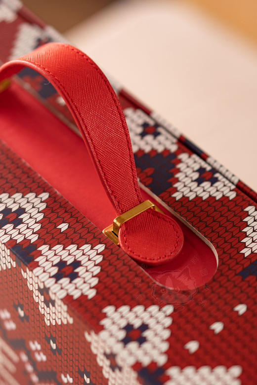 买1到手6件❗  【西柏图🇫🇷双旦新年双支礼盒限定款】🏆限定独特瓶身，全球仅有10万瓶  干红（2022/02/08） 
晚收白葡萄酒（2023/02/16）
【保质期/质保期】：10年 商品图9