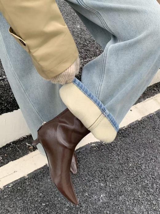 <曾小咸推荐>3色分割线加绒直筒牛仔裤（送腰带） 日常169.99/件 活动价109.99！！【预售款，预计3-15天发货】 商品图6