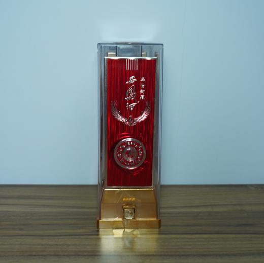 【清仓特卖】西凤酒年份封藏谐创十二生肖醇品52度500ml*1，包装、商标有瑕疵 ，但不影响酒质和口感（介意勿拍） 商品图3