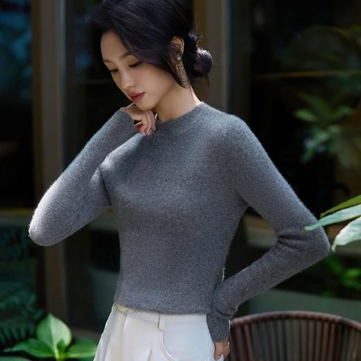 「自」全新升级【铂金会员183/天猫249/差价66】(11020)洛诗琳气质无缝羊毛衫2025秋冬金银丝半高领抽条针织毛衣女 商品图3